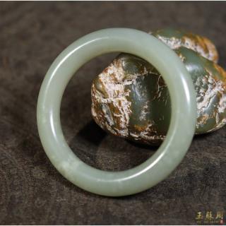 现货g291内径53.5玉苏周56.6克苏工新疆和田玉青玉圆条手镯镯子