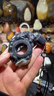 新疆和田玉扳指青花籽料