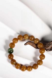 【糖色和田玉手串|指尖触碰的温柔蜜语!】 糖色流淌如琥珀凝光!每一颗